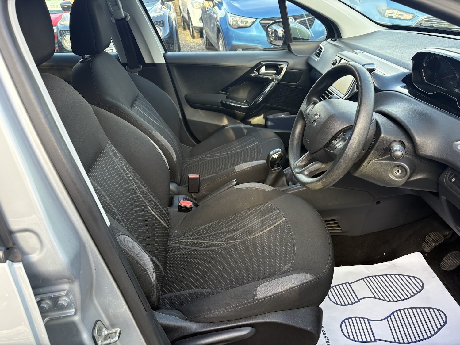 Used Peugeot 208 2014 for sale - 76845011: Photo 20