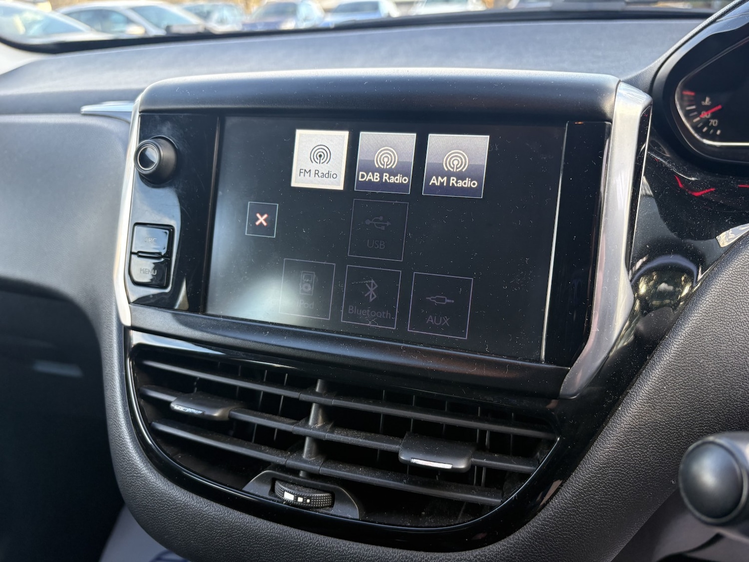 Used Peugeot 208 2014 for sale - 76845011: Photo 22