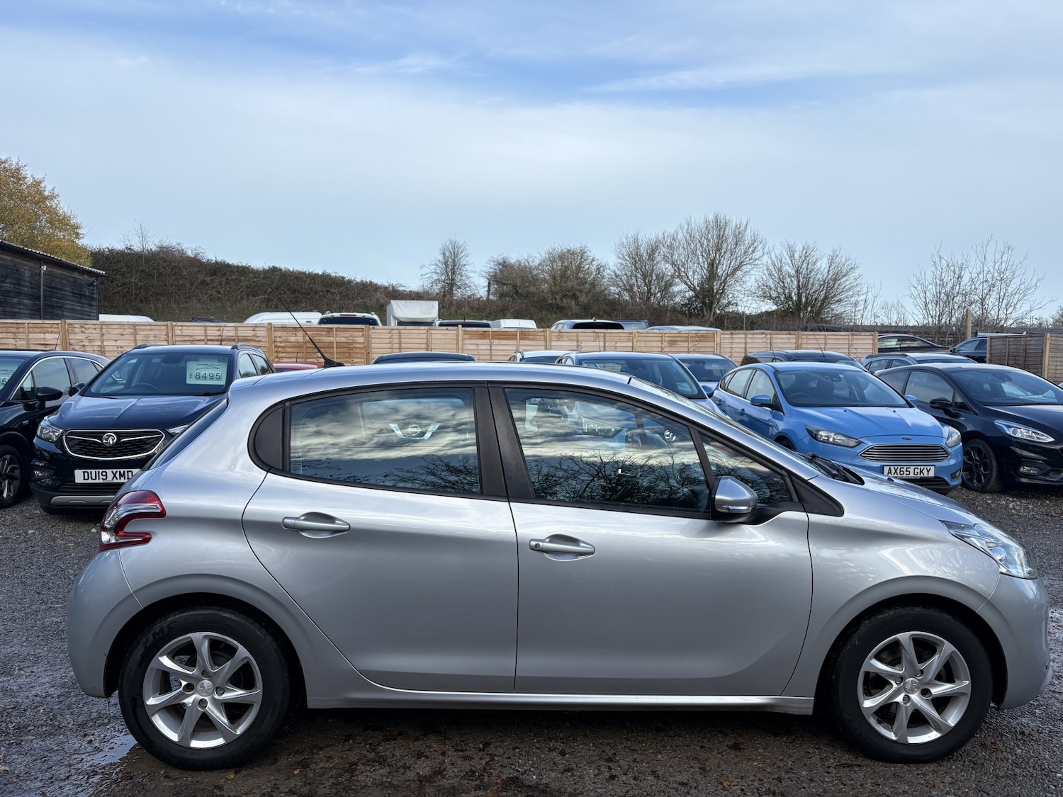 Used Peugeot 208 2014 for sale - 76845011: Photo 5
