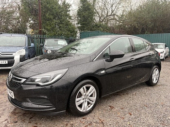 Used Vauxhall Astra 2017 for sale - 77001559: Photo