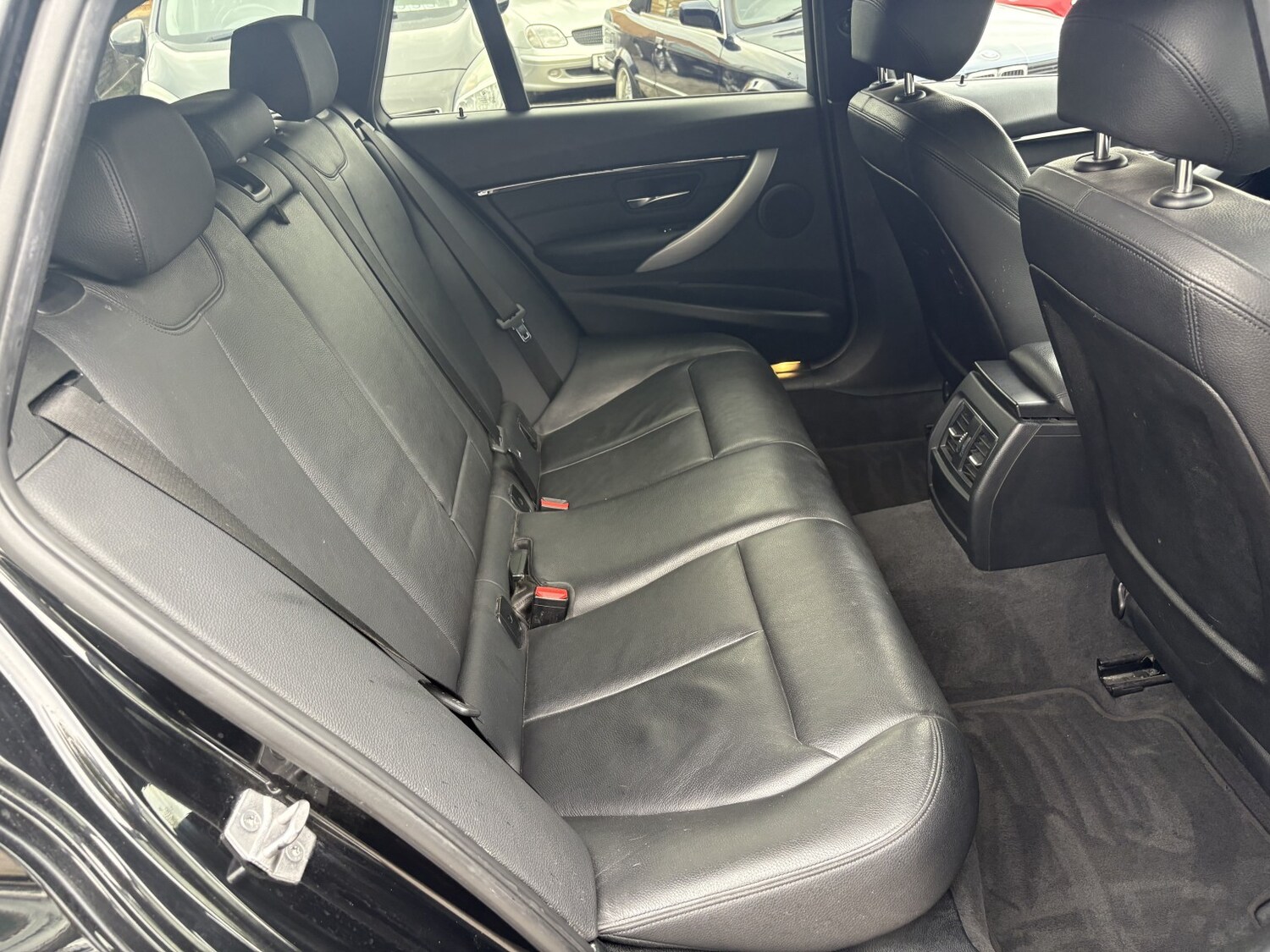 Used BMW 3 Series 2017 for sale - 76170446: Photo 12
