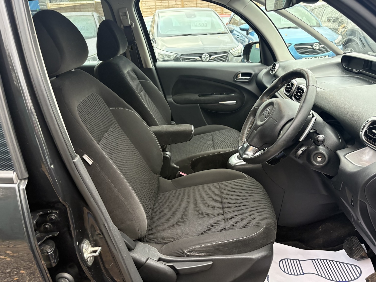 Used Citroen C3 Picasso 2012 for sale - 76918423: Photo 10