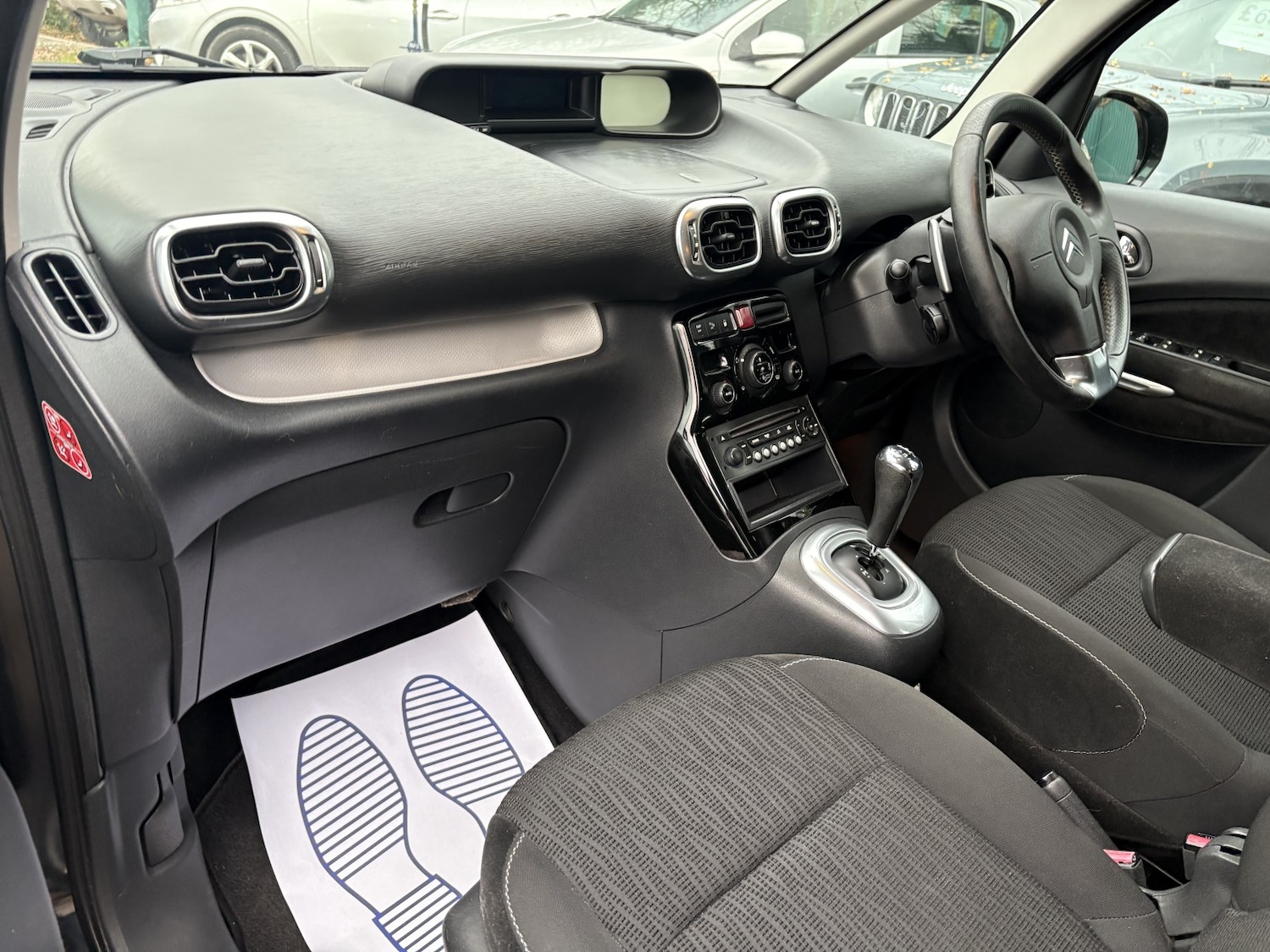 Used Citroen C3 Picasso 2012 for sale - 76918423: Photo 15