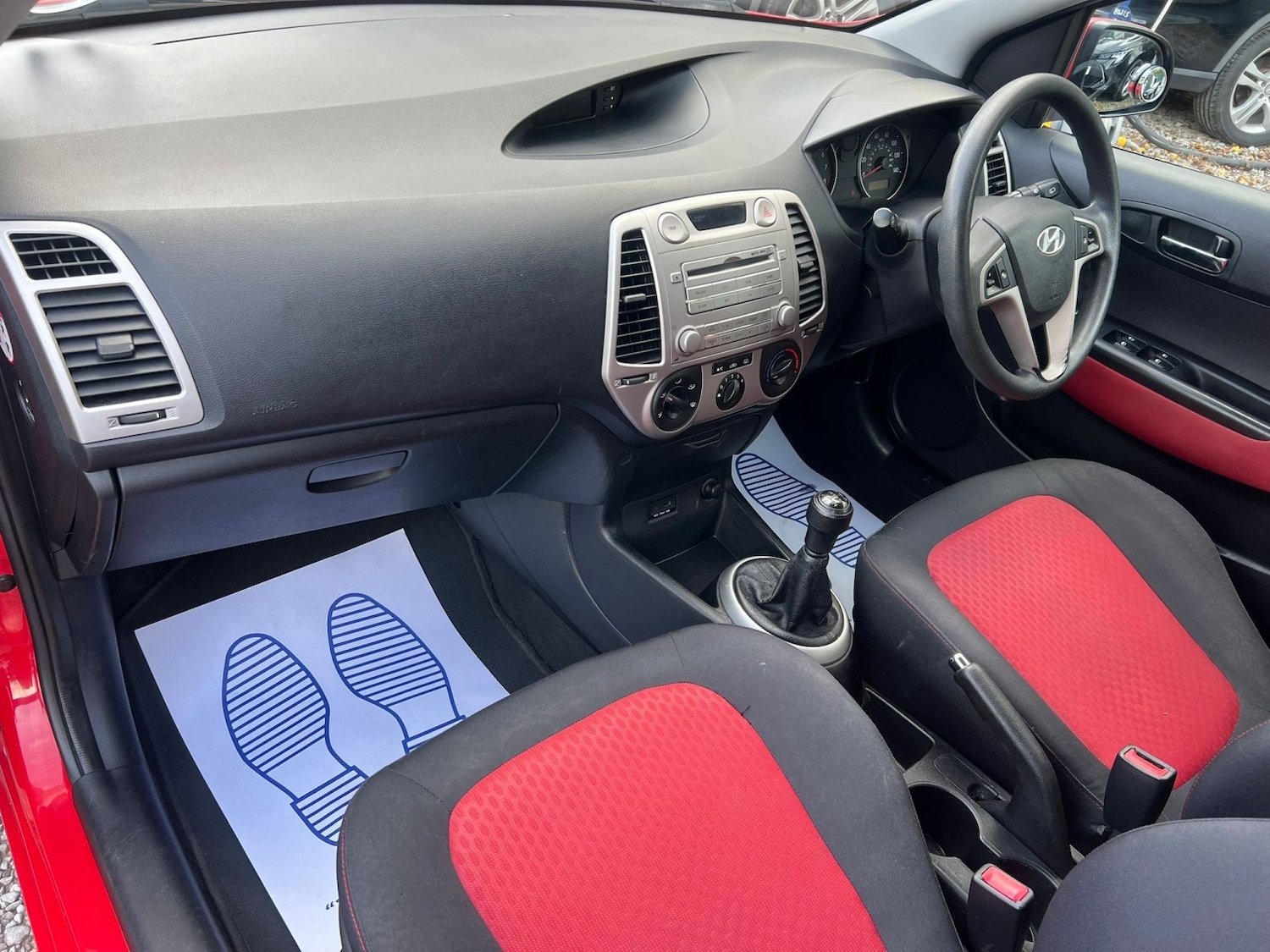 Used Hyundai i20 2010 for sale - 76358124: Photo 16