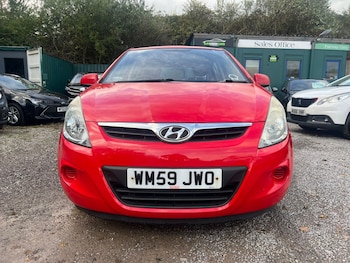 Used Hyundai i20 2010 for sale - 76358124: Photo