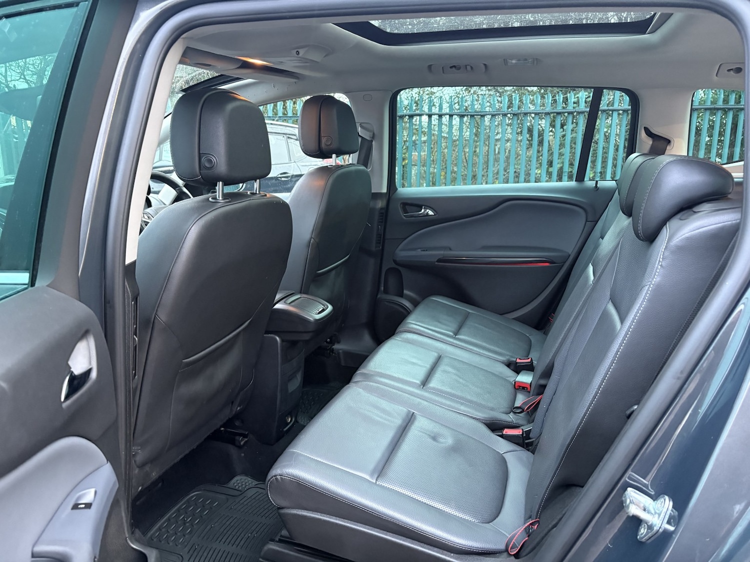 Used Vauxhall Zafira 2014 for sale - 77318343: Photo 14