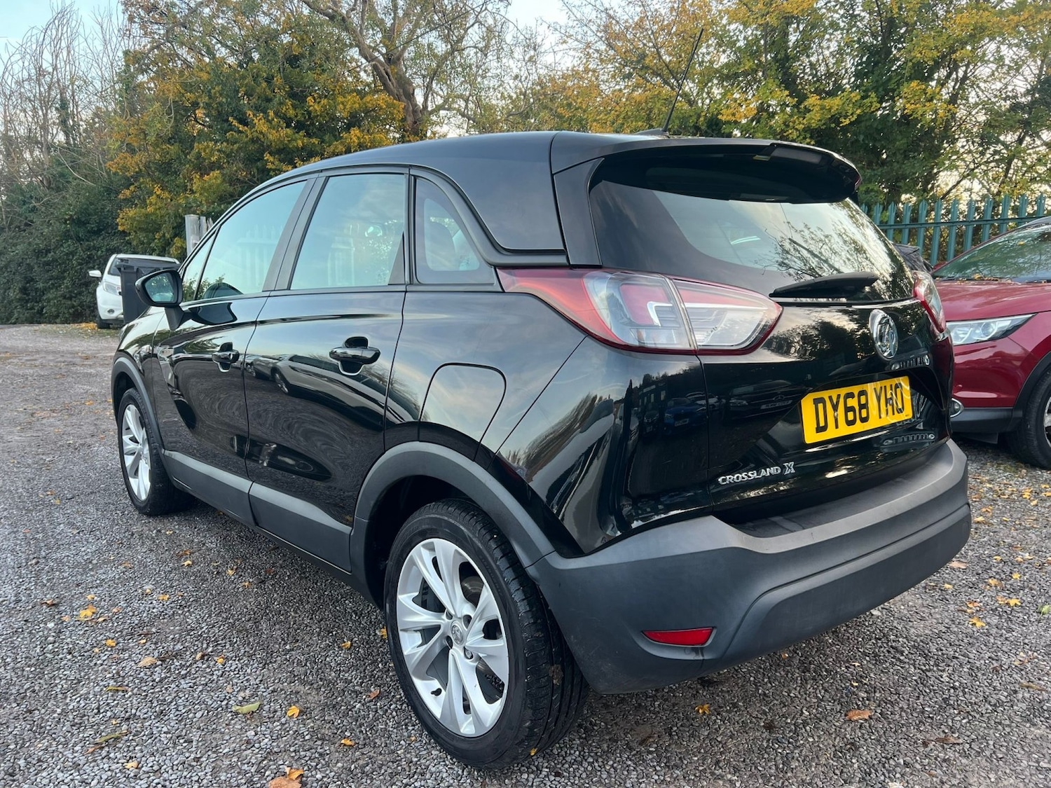 Used Vauxhall Crossland X 2018 for sale - 76402197: Photo 3