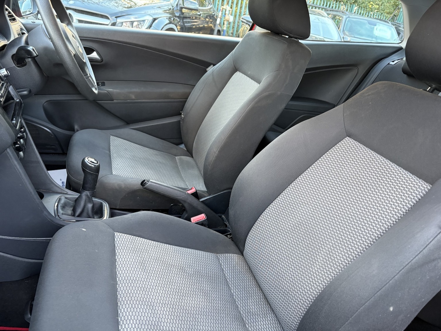 Used Volkswagen Polo 2012 for sale - 76649842: Photo 11