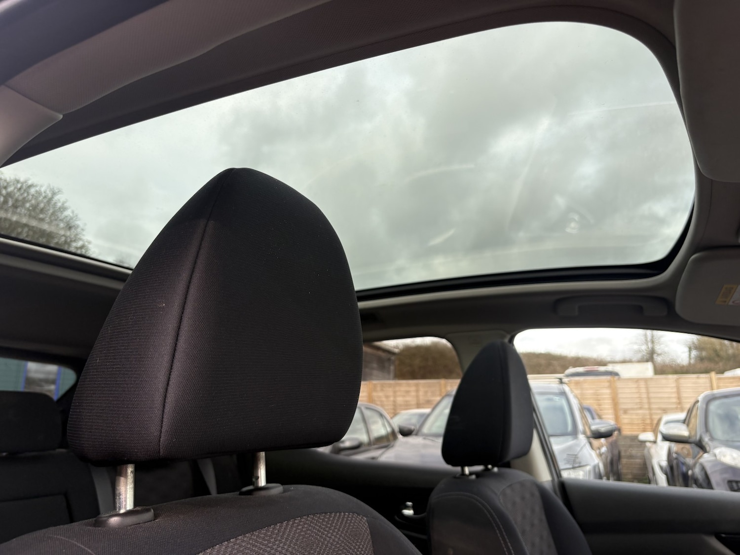 Used Nissan Qashqai 2014 for sale - 77555045: Photo 9