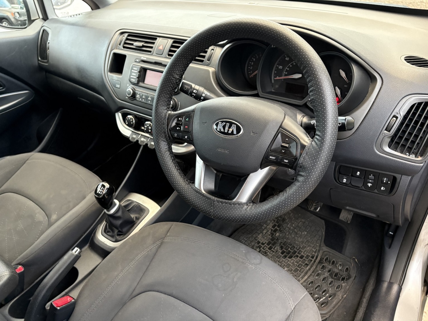 Used Kia Rio 2015 for sale - 76340341: Photo 9