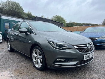 Vauxhall - Astra