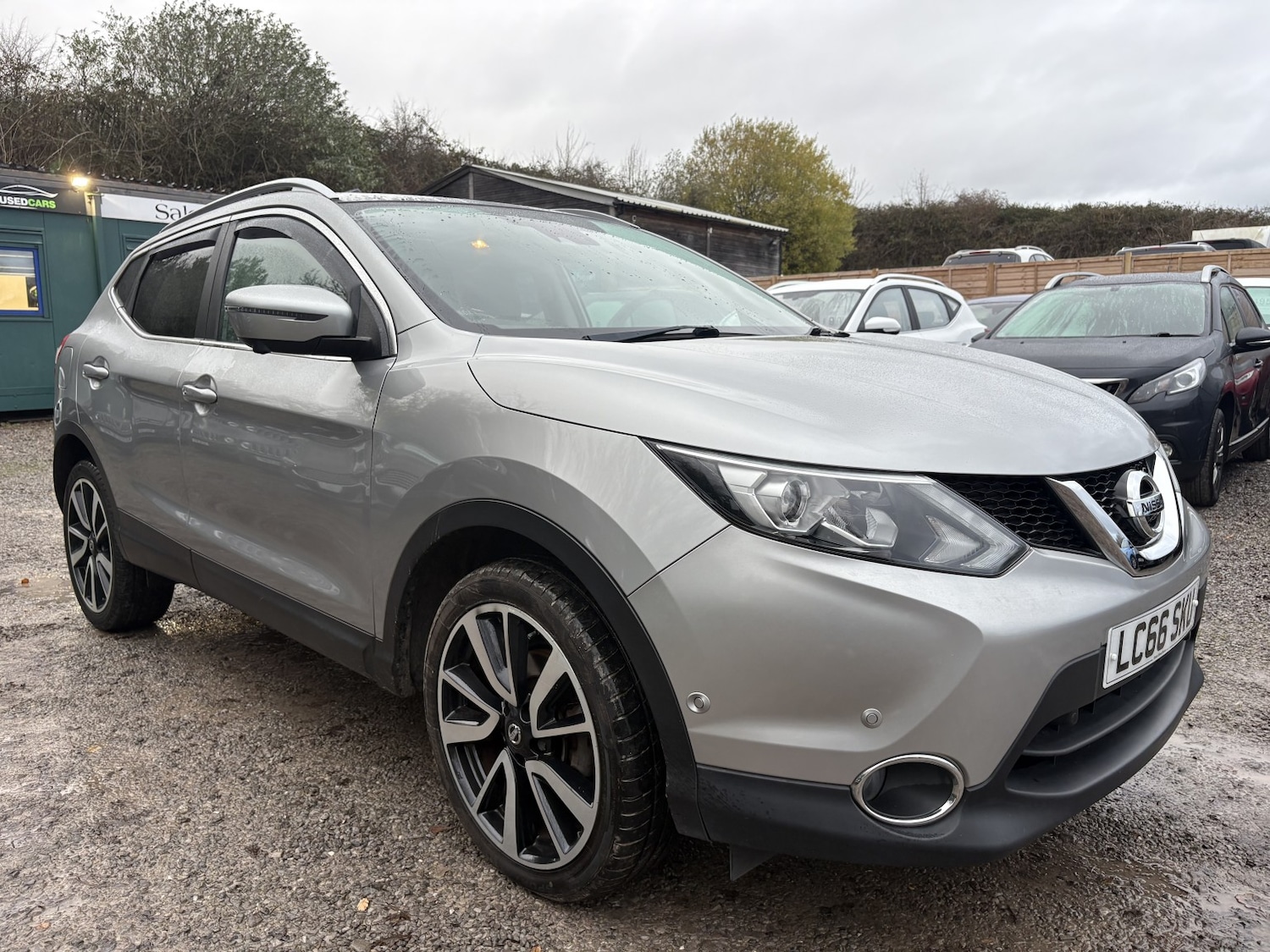 Used Nissan Qashqai 2017 for sale - 76748236: Photo 1