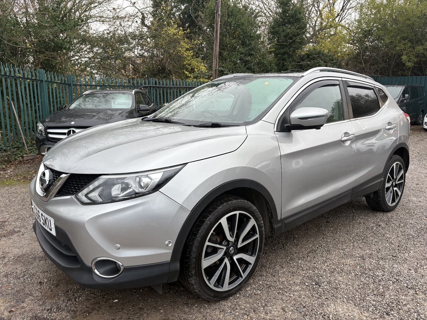 Used Nissan Qashqai 2017 for sale - 76748236: Photo 3
