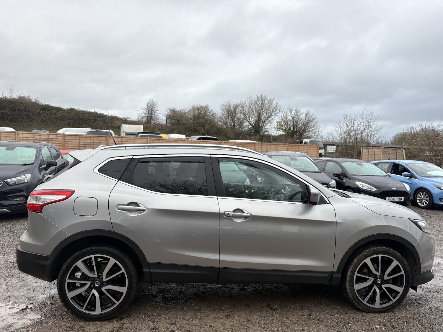 Used Nissan Qashqai 2017 for sale - 76748236: Photo 5