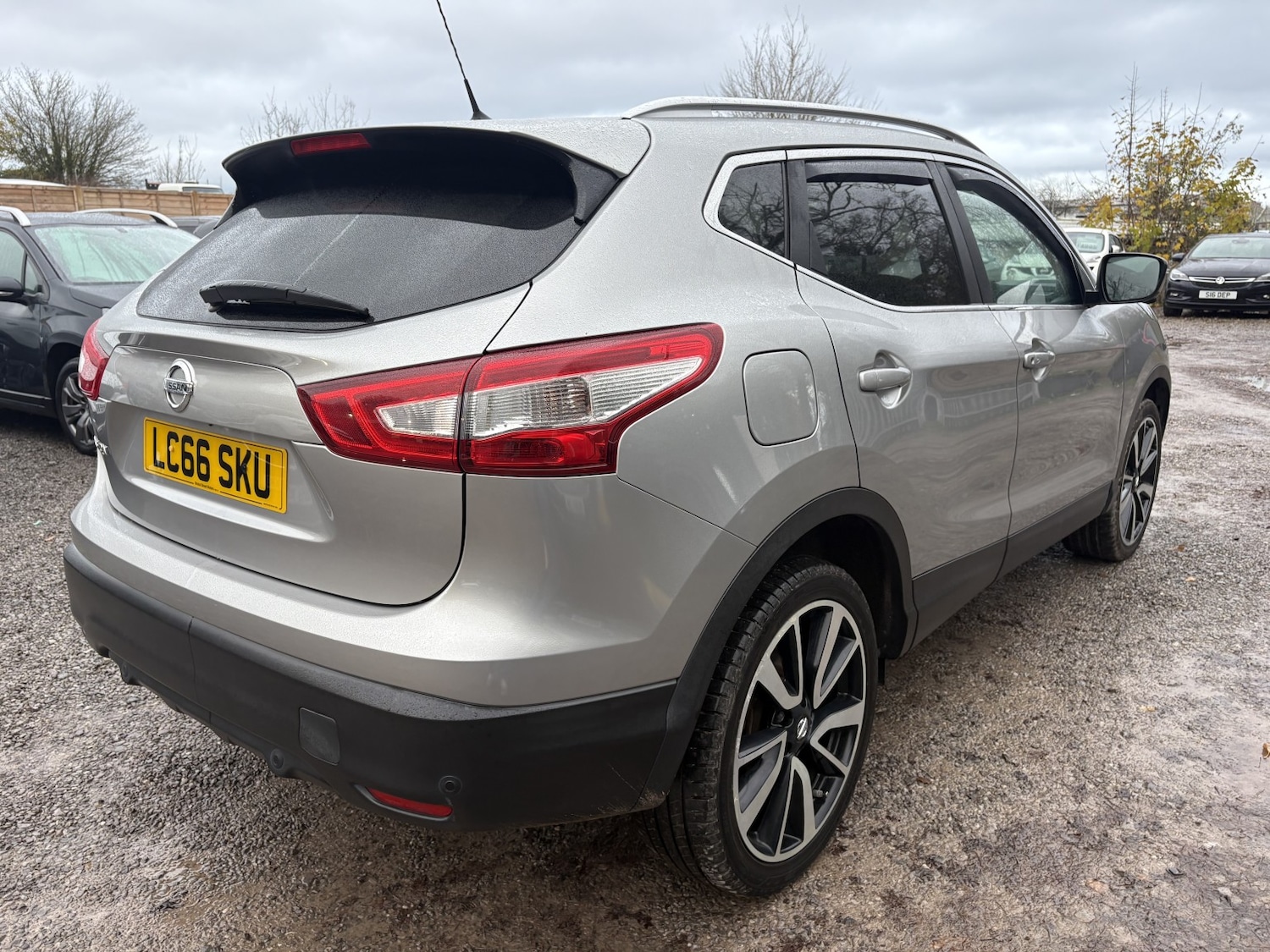 Used Nissan Qashqai 2017 for sale - 76748236: Photo 8