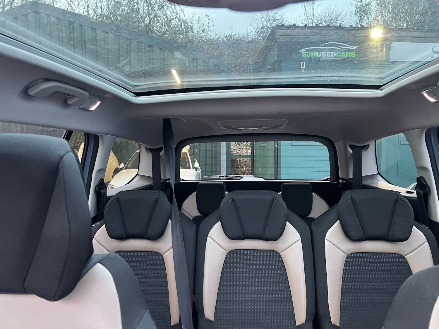 Used Citroen Grand C4 Picasso 2014 for sale - 77742872: Photo 22