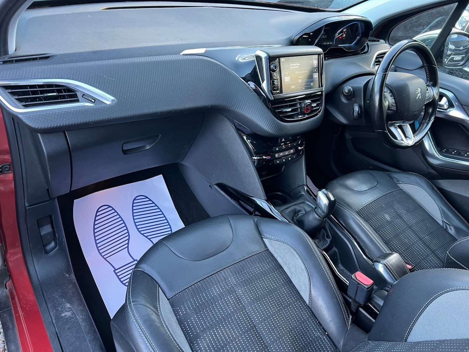 Used Peugeot 2008 2015 for sale - 76625392: Photo 11