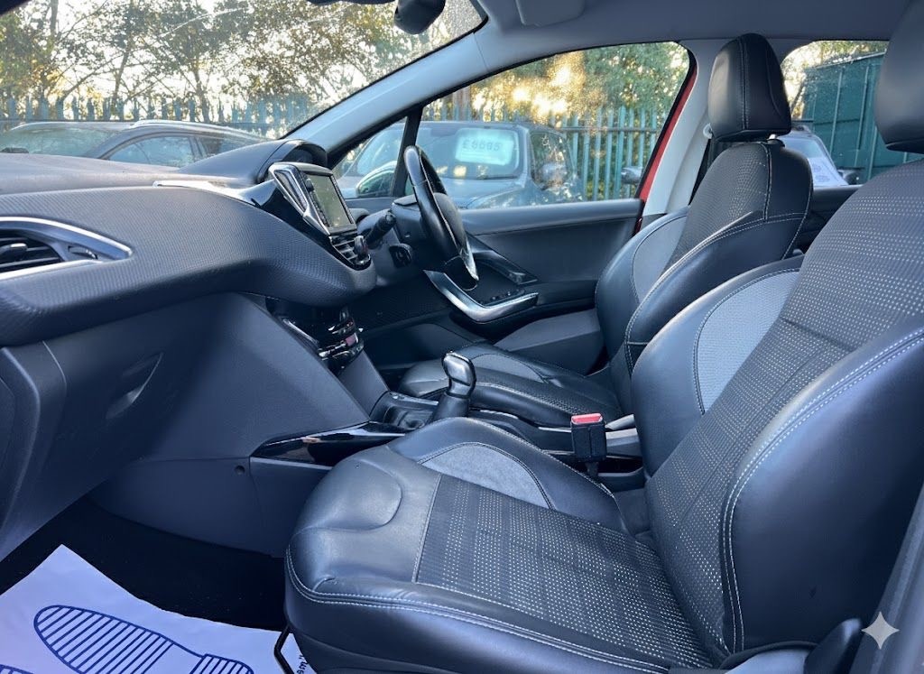 Used Peugeot 2008 2015 for sale - 76625392: Photo 13