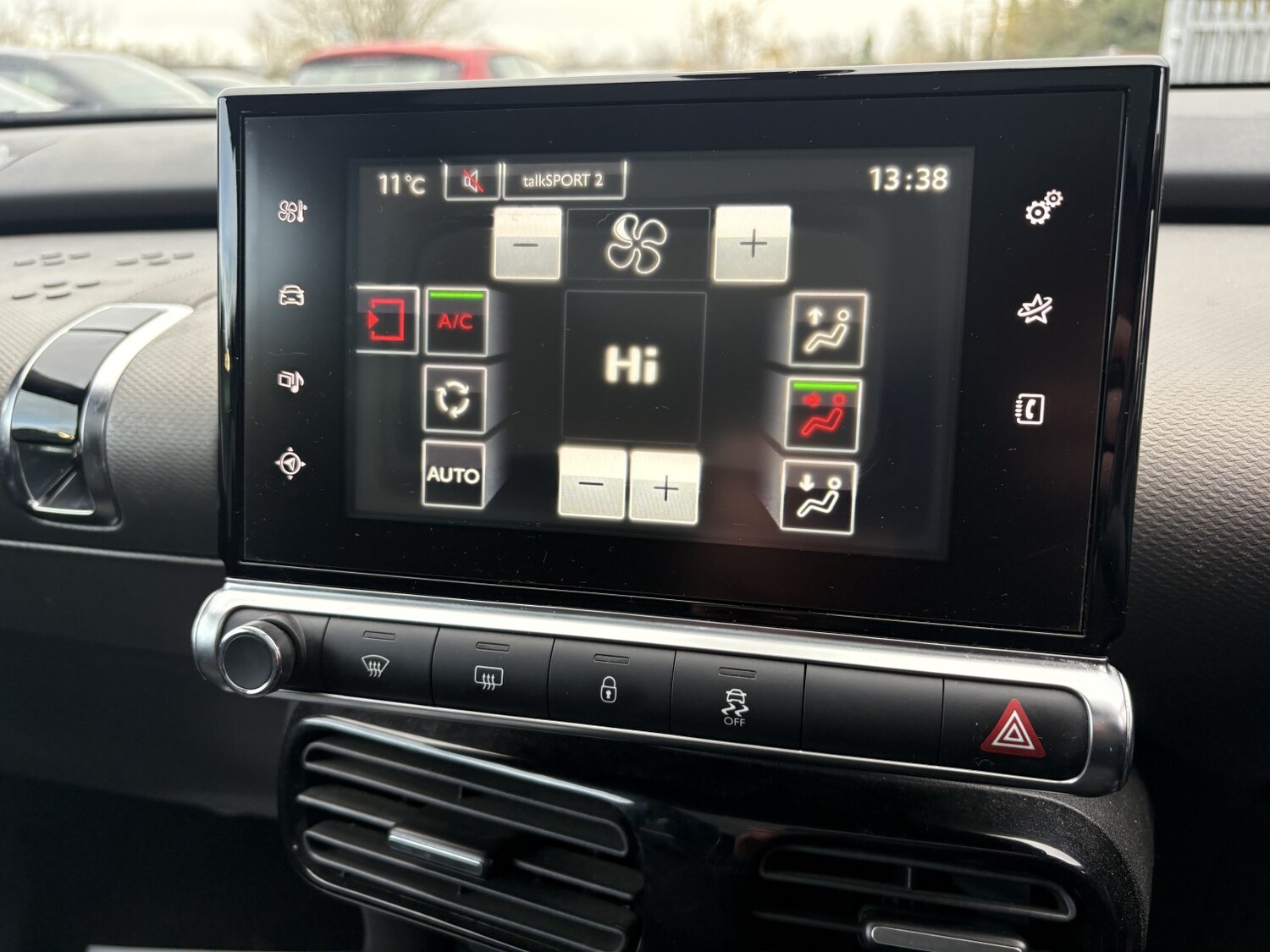 Used Citroen C4 Cactus 2015 for sale - 76807240: Photo 10