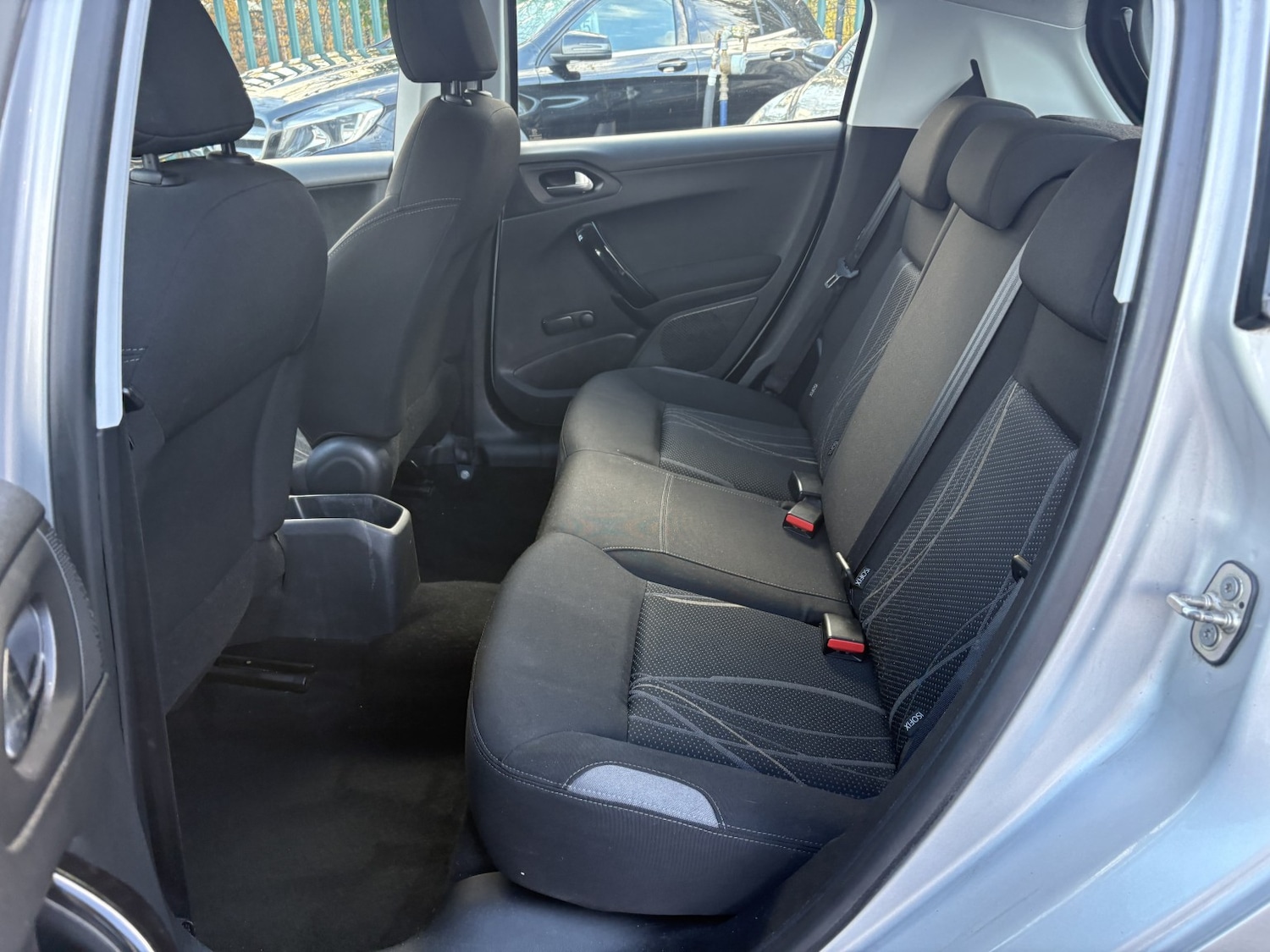 Used Peugeot 208 2014 for sale - 77968632: Photo 12