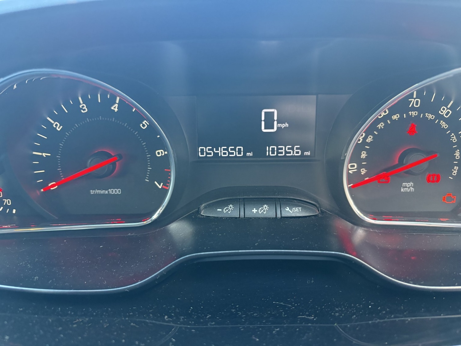 Used Peugeot 208 2014 for sale - 77968632: Photo 25