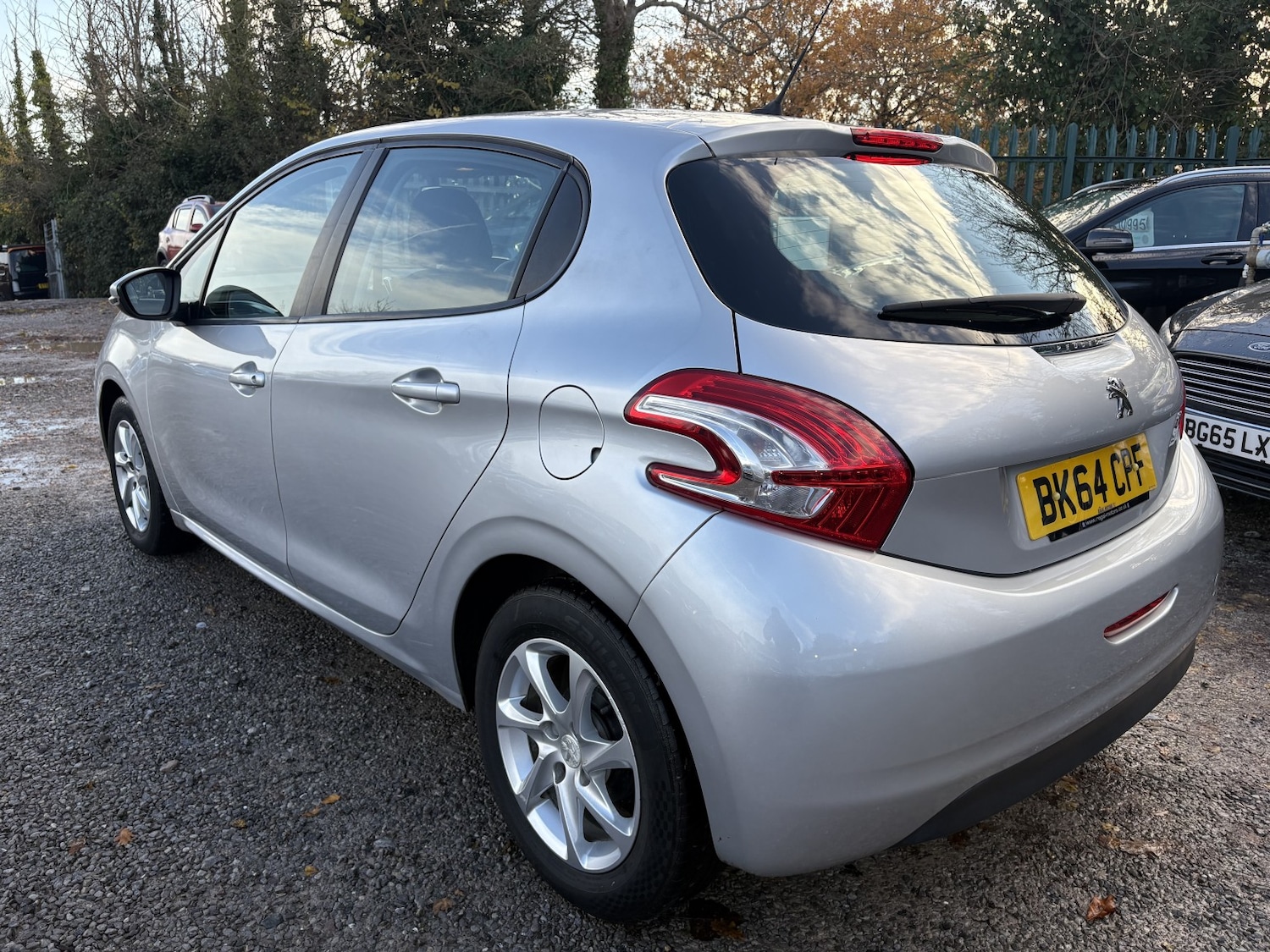 Used Peugeot 208 2014 for sale - 77968632: Photo 8