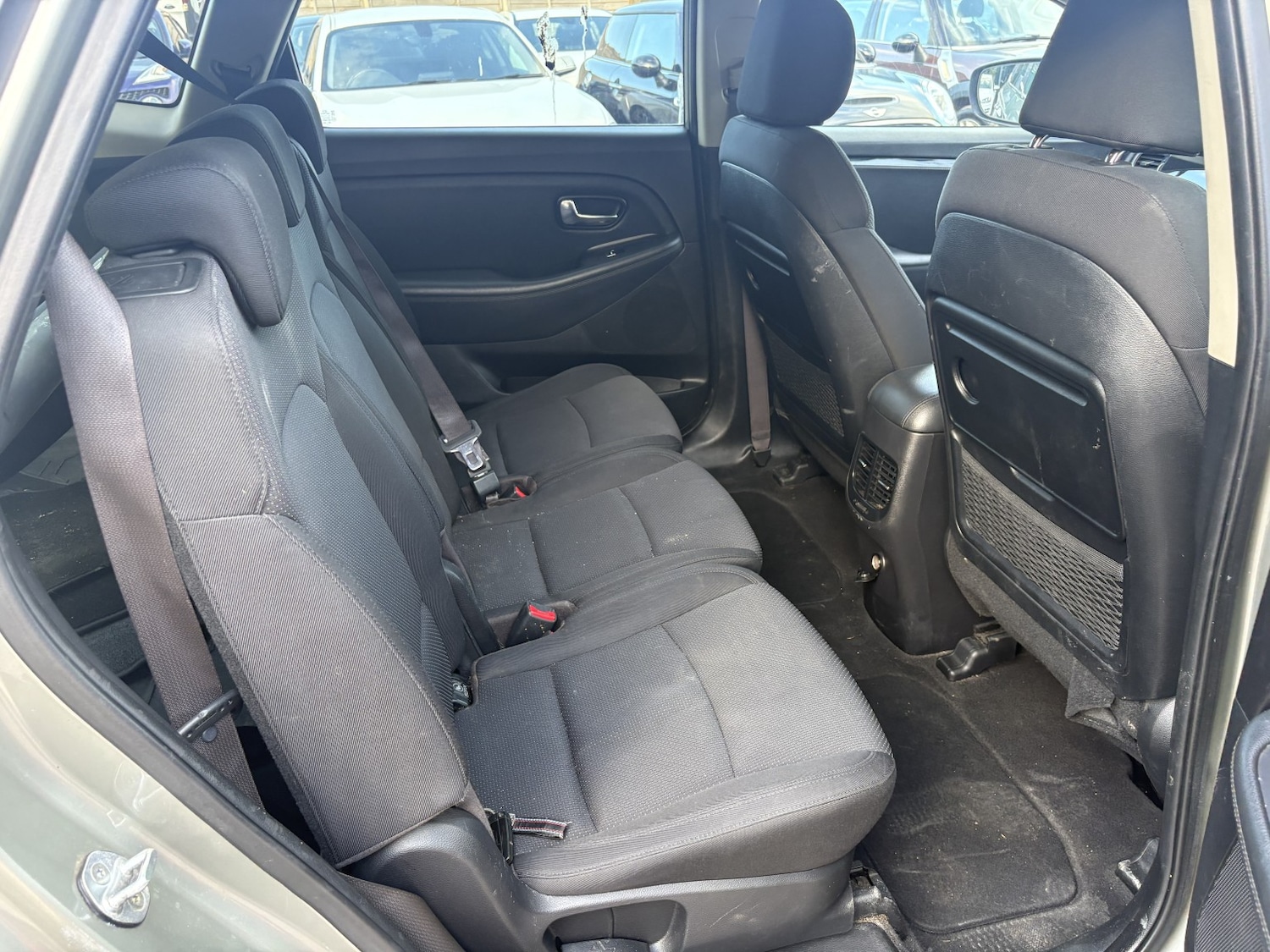 Used Kia Carens 2015 for sale - 78090678: Photo 12