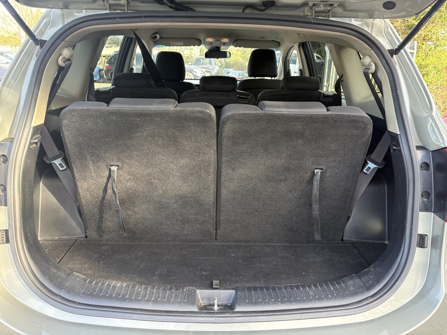 Used Kia Carens 2015 for sale - 78090678: Photo 17