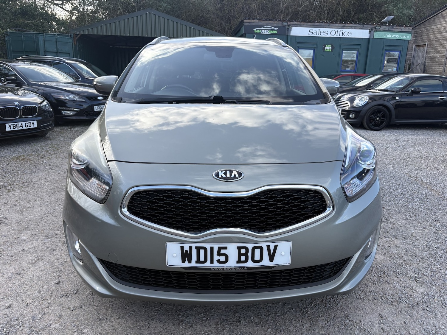 Used Kia Carens 2015 for sale - 78090678: Photo 2