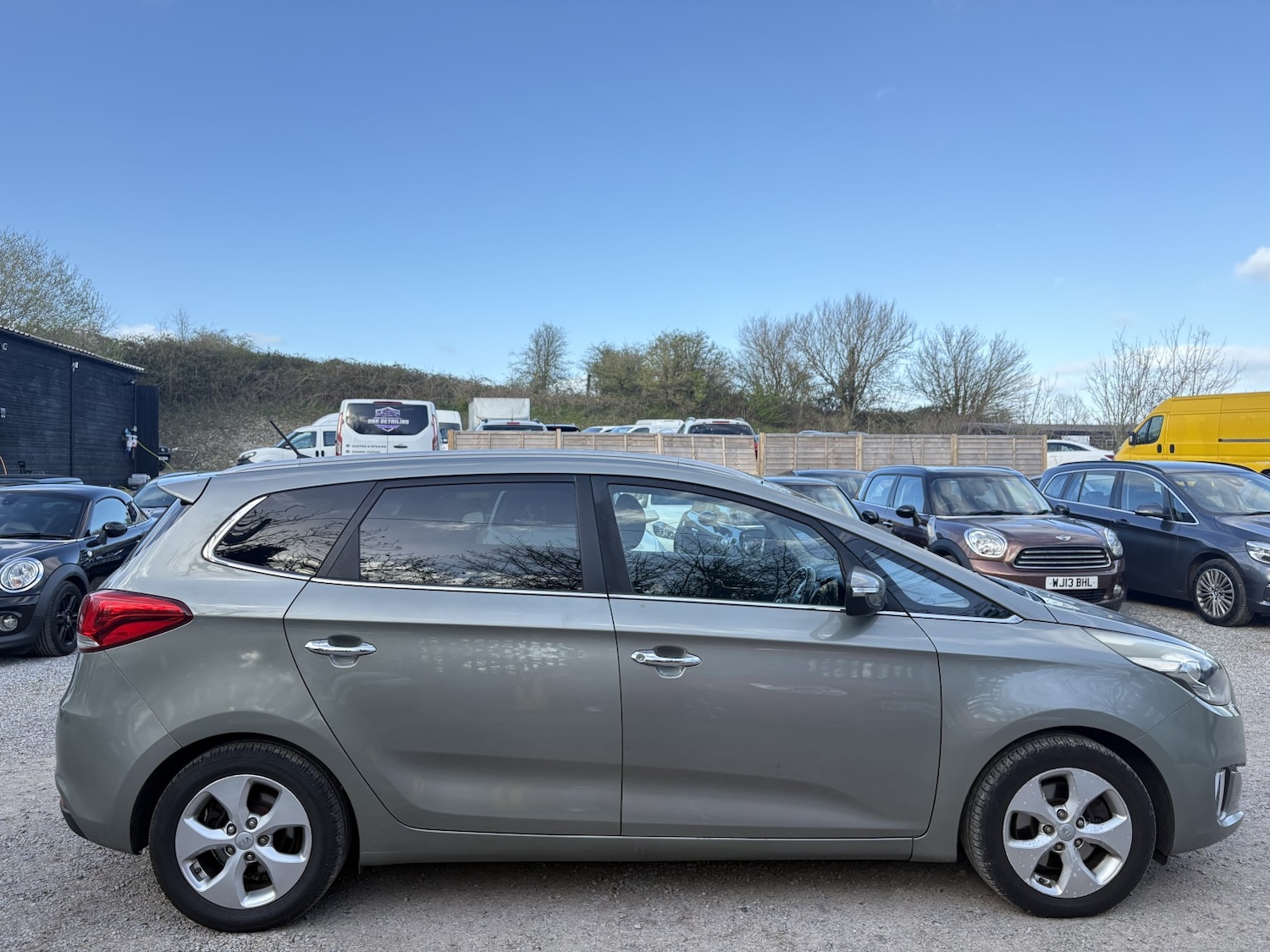 Used Kia Carens 2015 for sale - 78090678: Photo 5