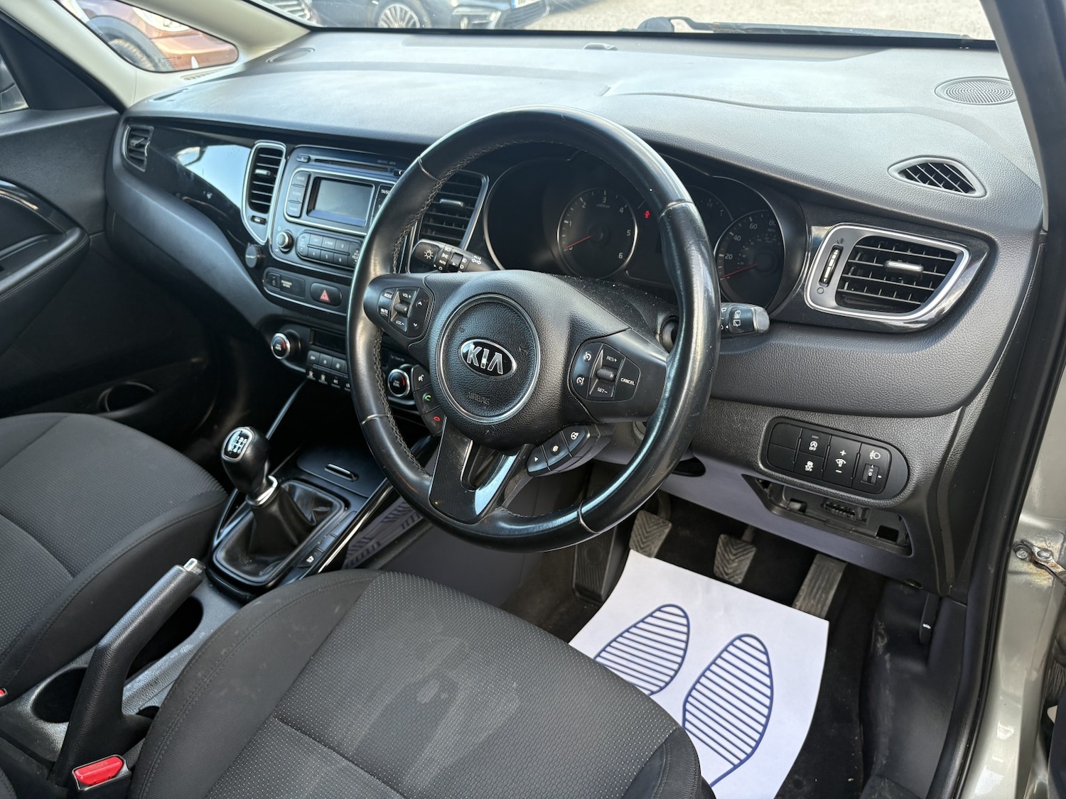 Used Kia Carens 2015 for sale - 78090678: Photo 9