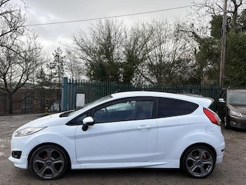 Used Ford Fiesta 2014 for sale - 77555047: Photo