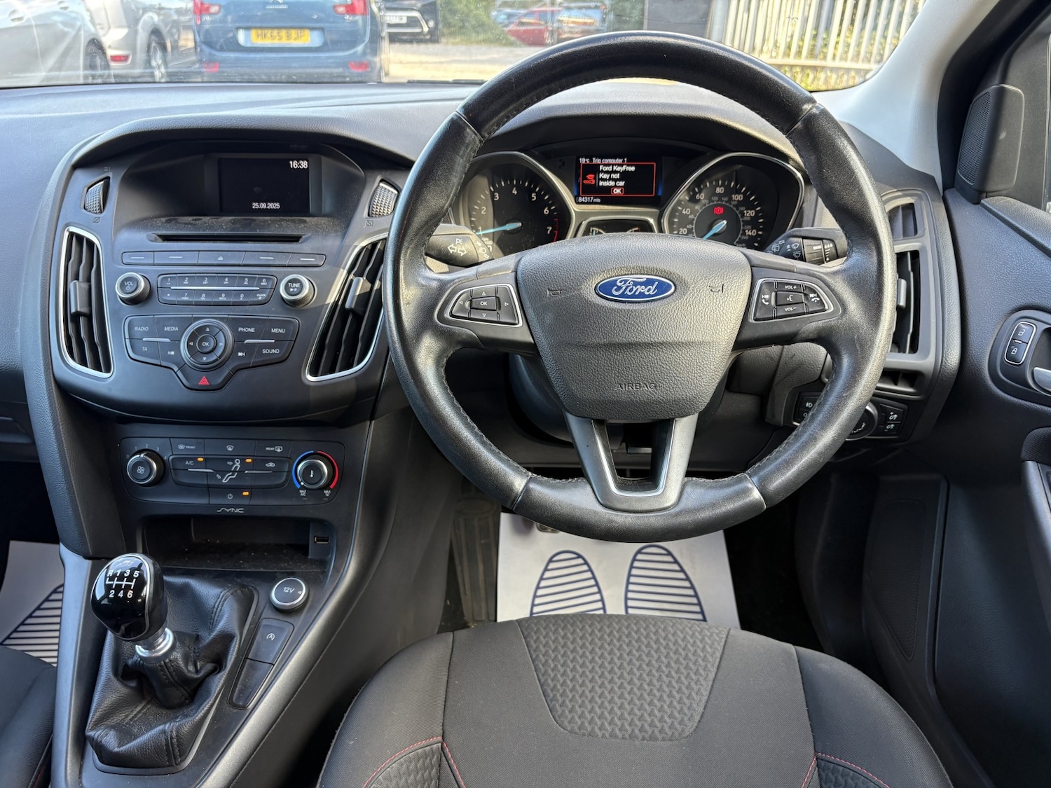 Used Ford Focus 2015 for sale - 76088653: Photo 13