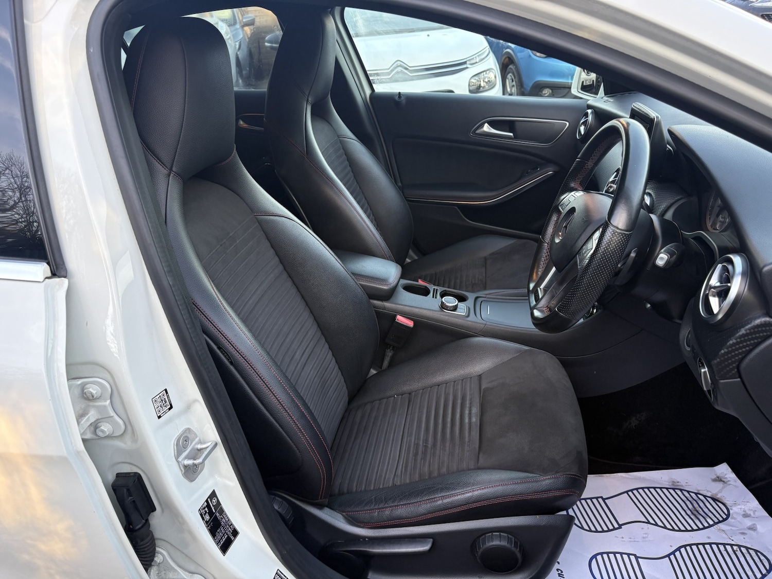 Used Mercedes-Benz A-Class 2014 for sale - 76945597: Photo 10