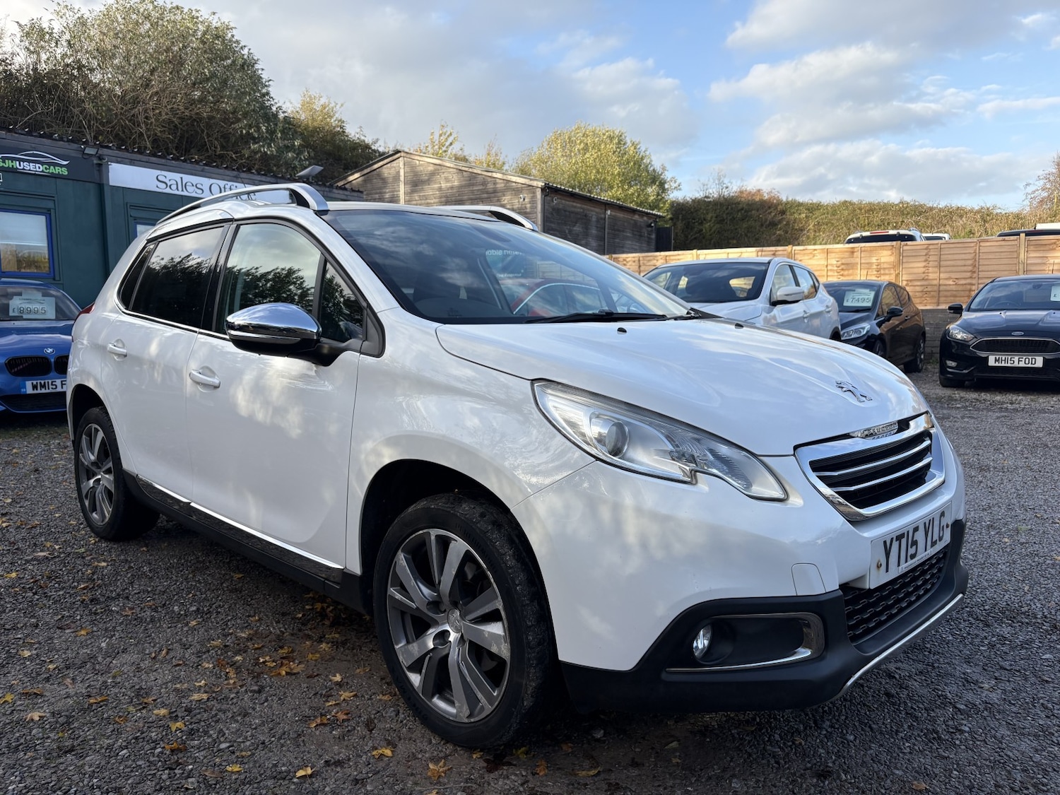 Used Peugeot 2008 2015 for sale - 76402178: Photo 1