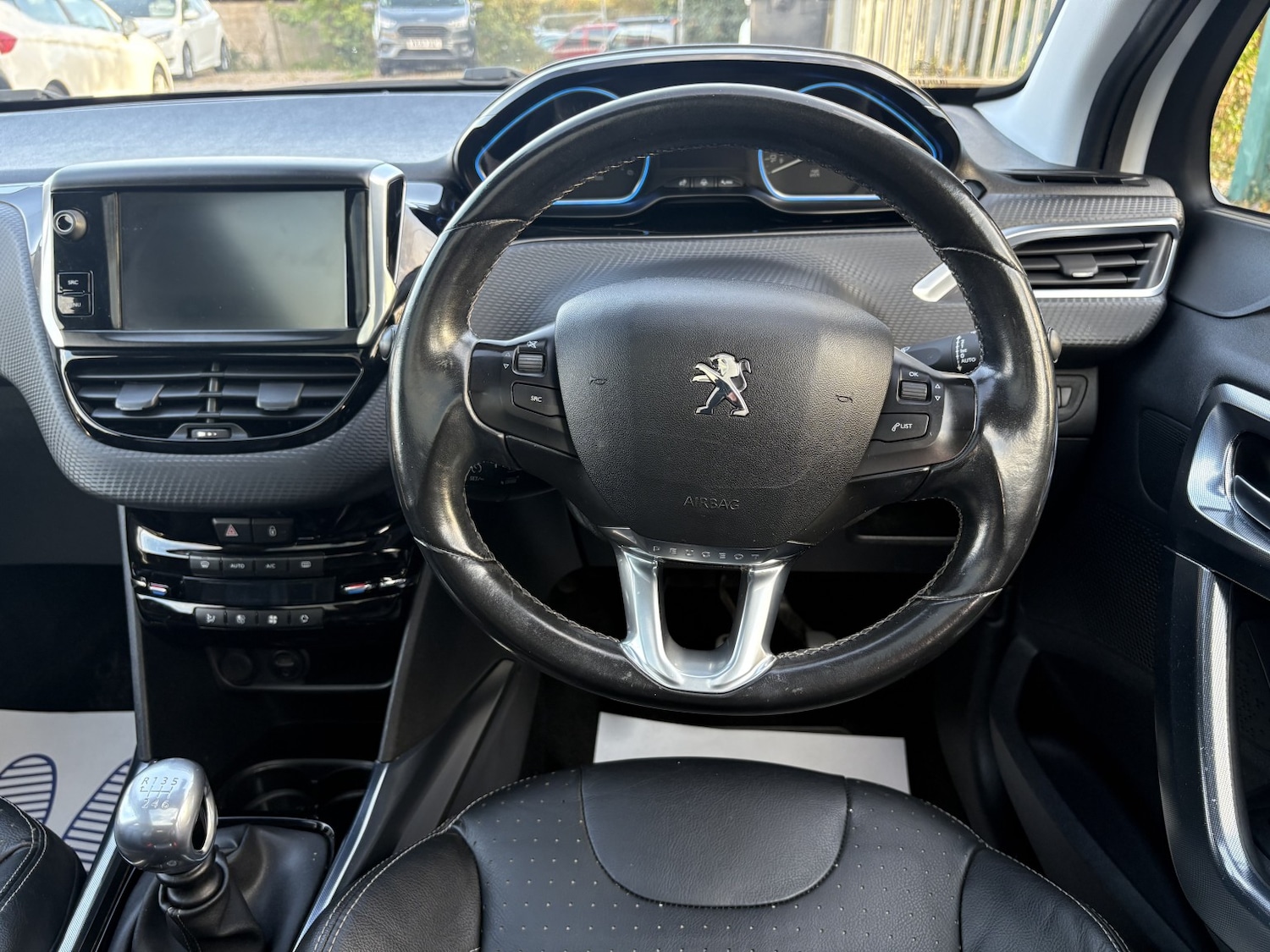 Used Peugeot 2008 2015 for sale - 76402178: Photo 14