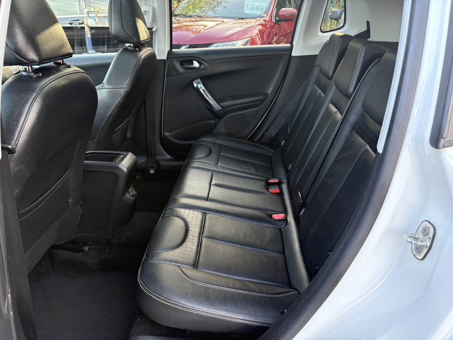 Used Peugeot 2008 2015 for sale - 76402178: Photo 16