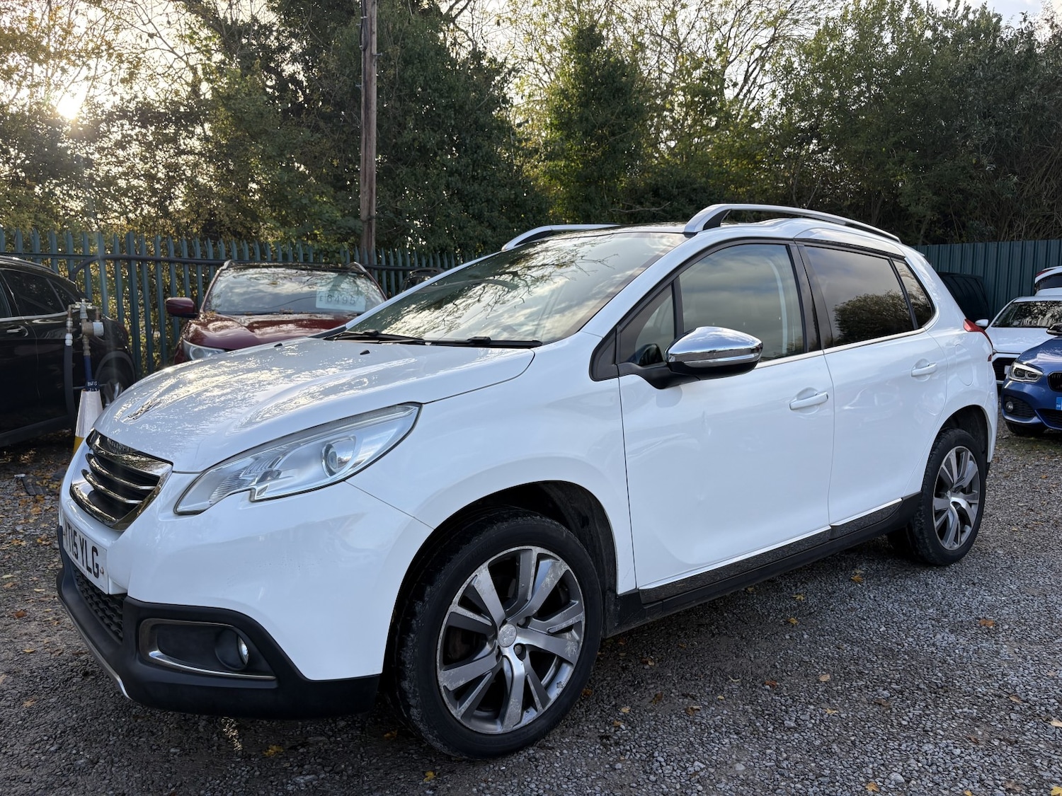 Used Peugeot 2008 2015 for sale - 76402178: Photo 3