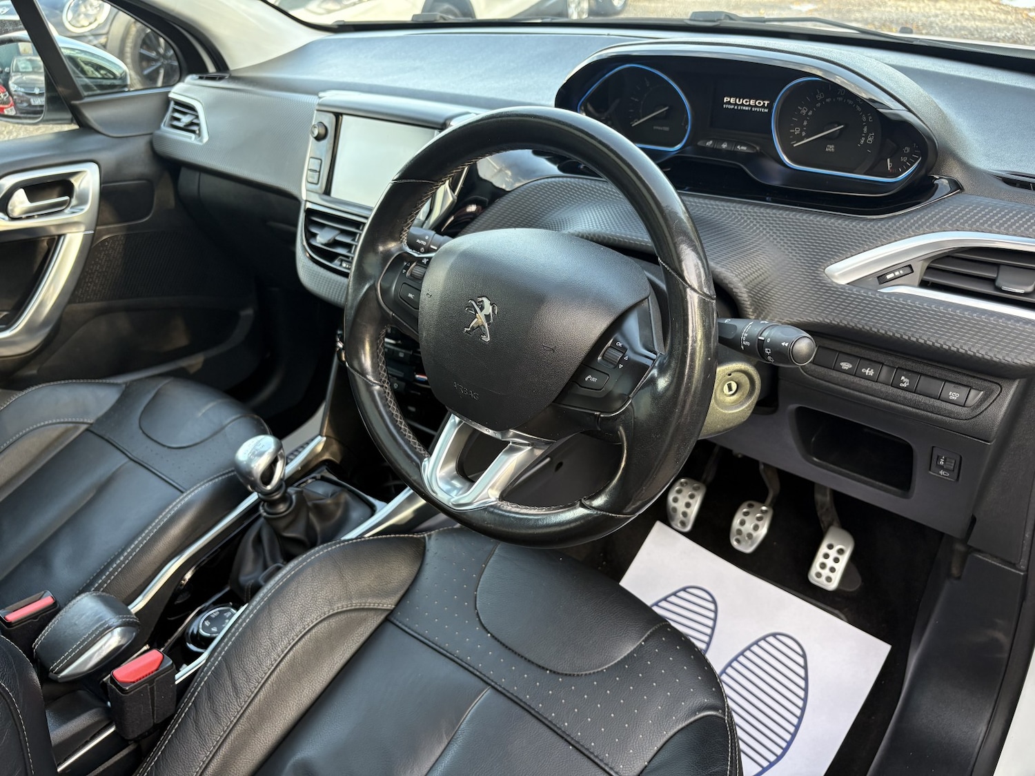 Used Peugeot 2008 2015 for sale - 76402178: Photo 9