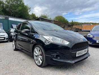 Used Ford Fiesta 2015 for sale - 79060254: Photo