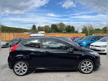 Used Ford Fiesta 2015 for sale - 79060254: Photo