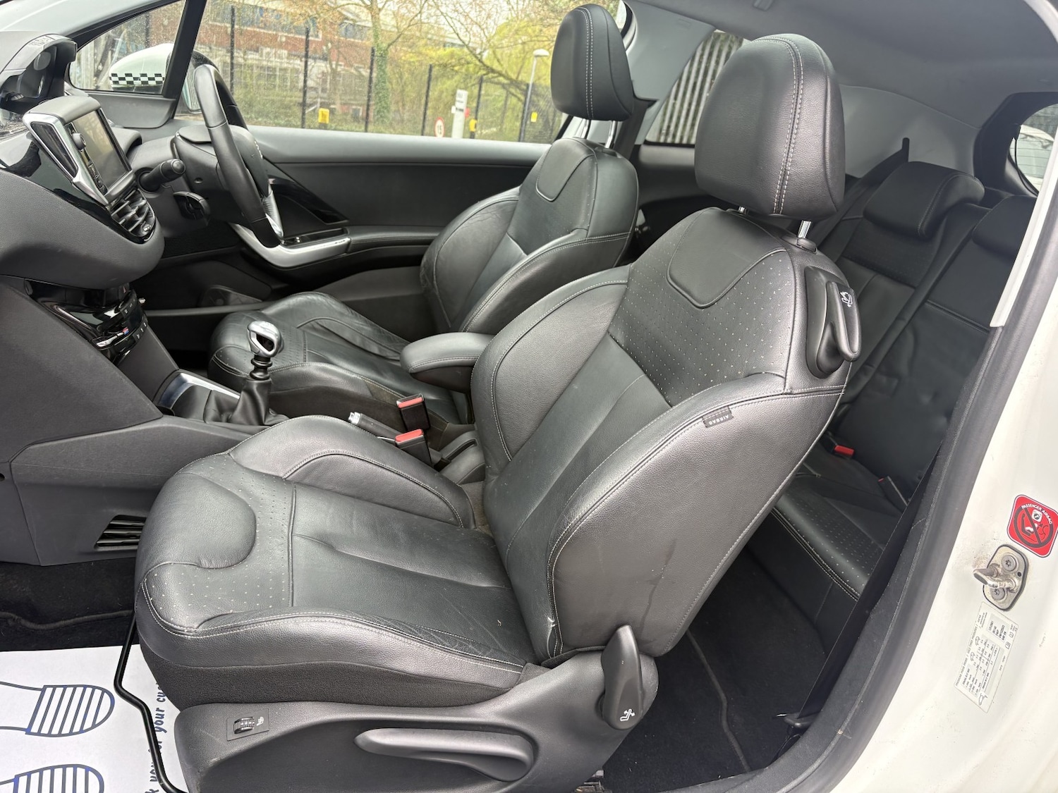 Used Peugeot 208 2013 for sale - 78131577: Photo 16