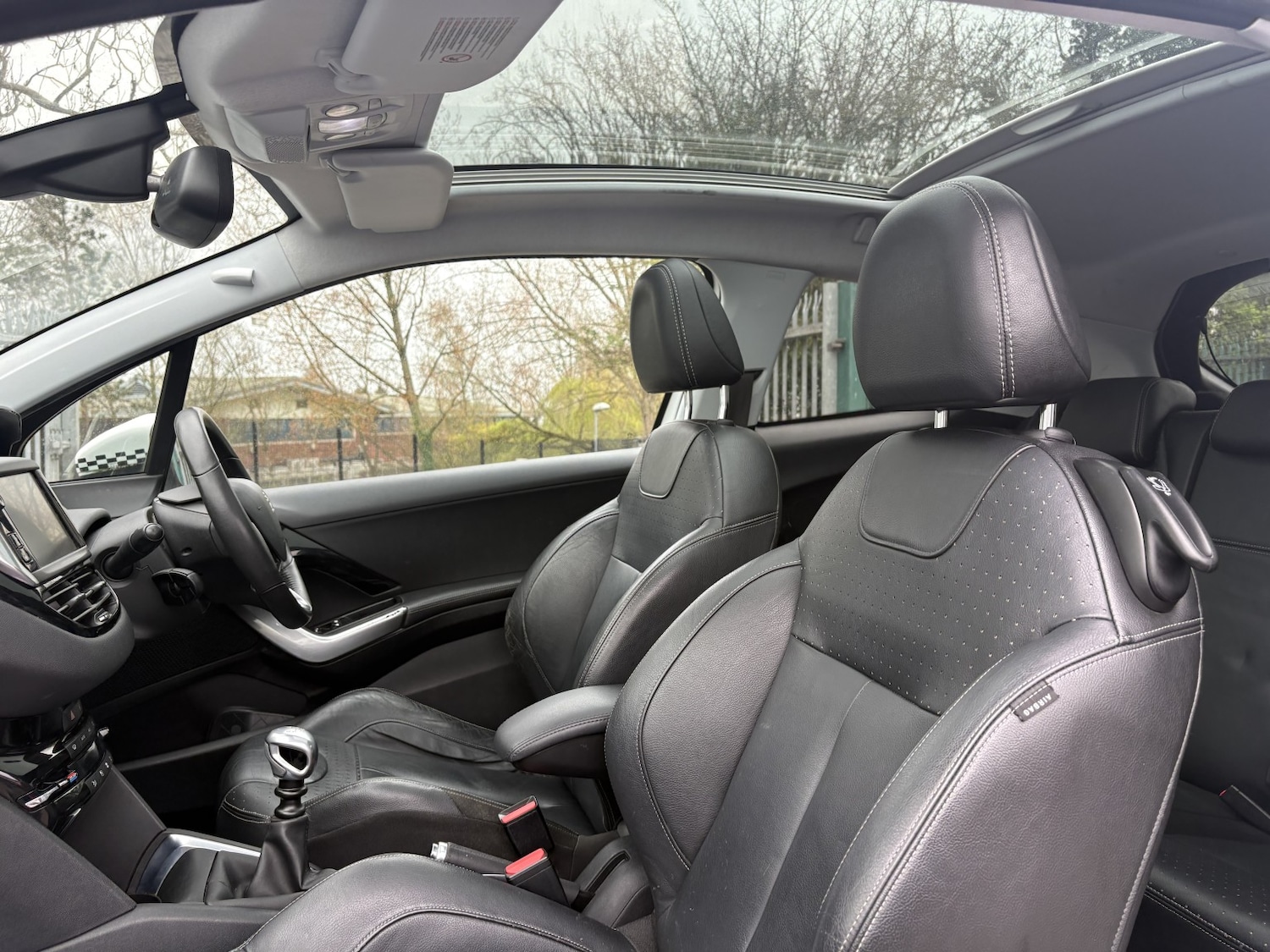 Used Peugeot 208 2013 for sale - 78131577: Photo 17