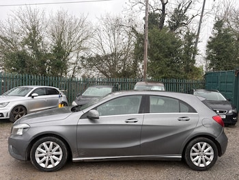 Used Mercedes-Benz A-Class 2014 for sale - 77516148: Photo