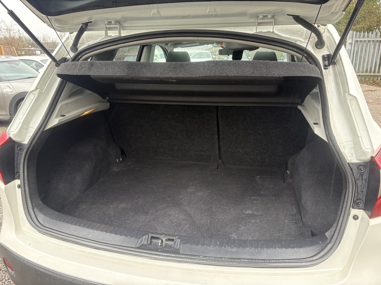 Used Nissan Qashqai 2013 for sale - 77251252: Photo 15