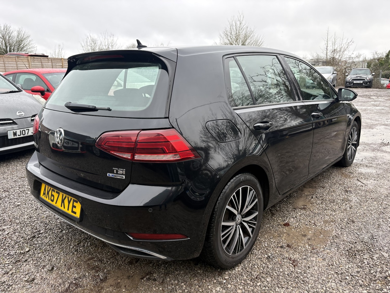Used Volkswagen Golf 2017 for sale - 77474844: Photo 3