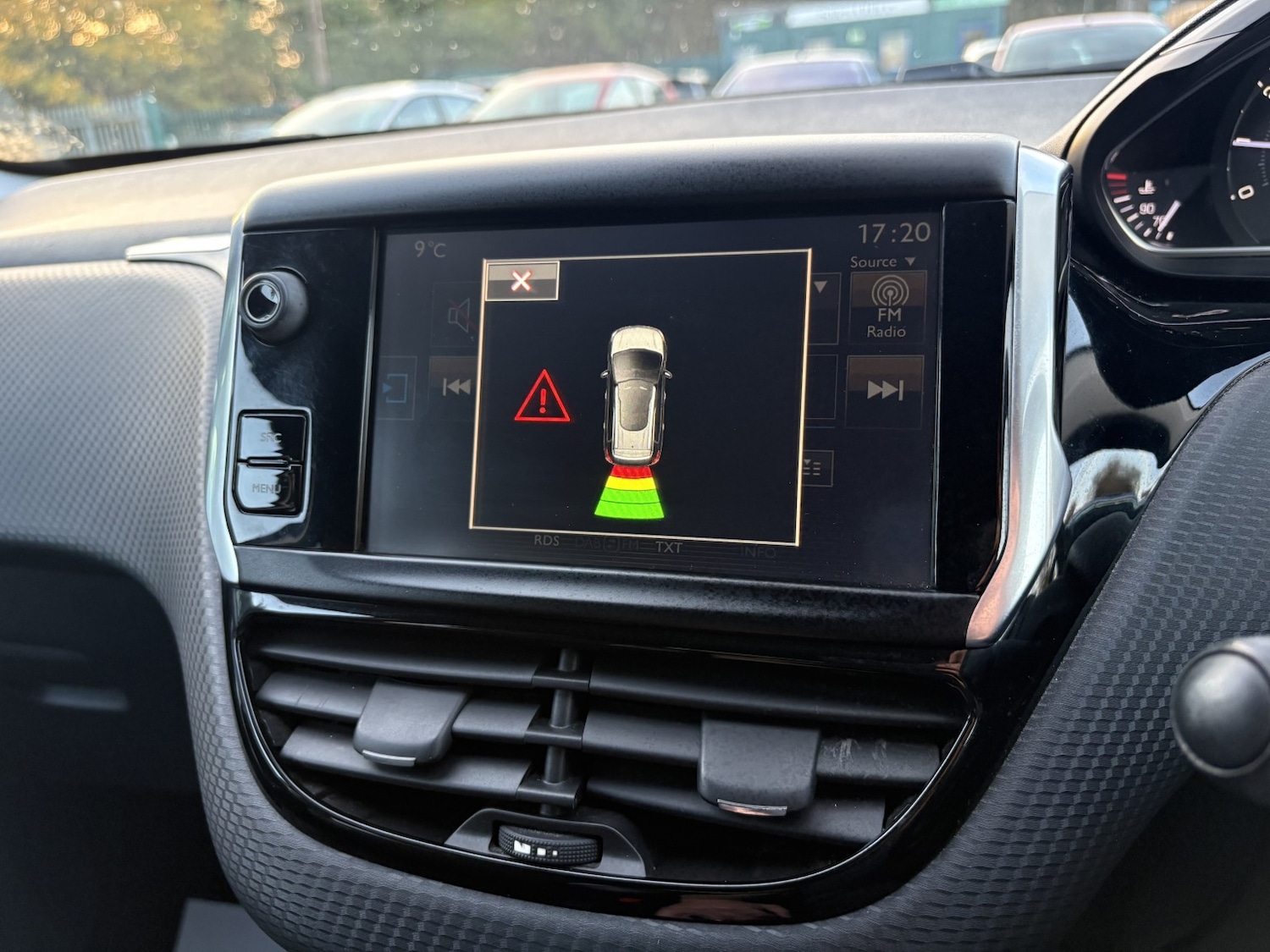 Used Peugeot 2008 2014 for sale - 76421900: Photo 11