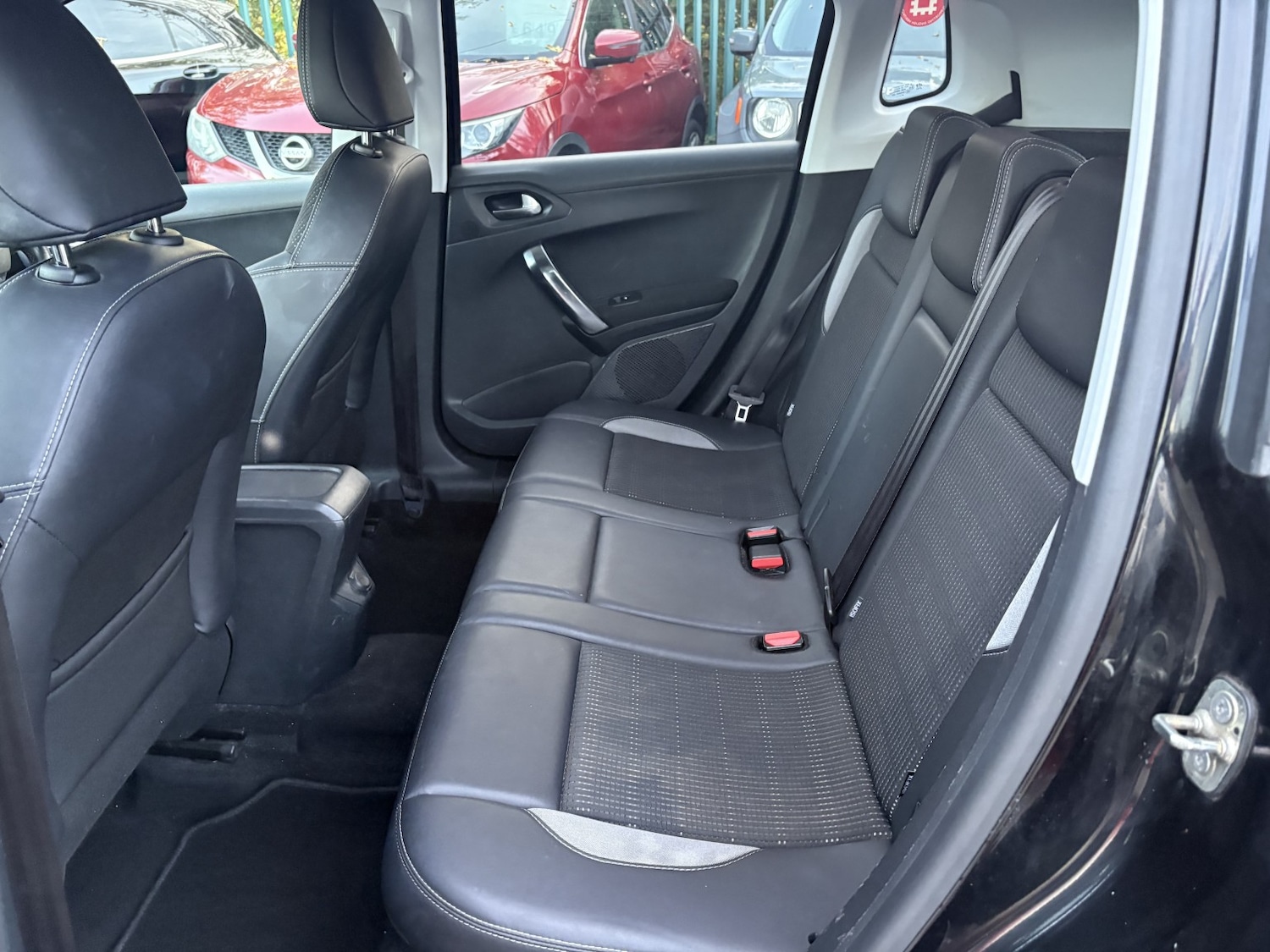 Used Peugeot 2008 2014 for sale - 76421900: Photo 16