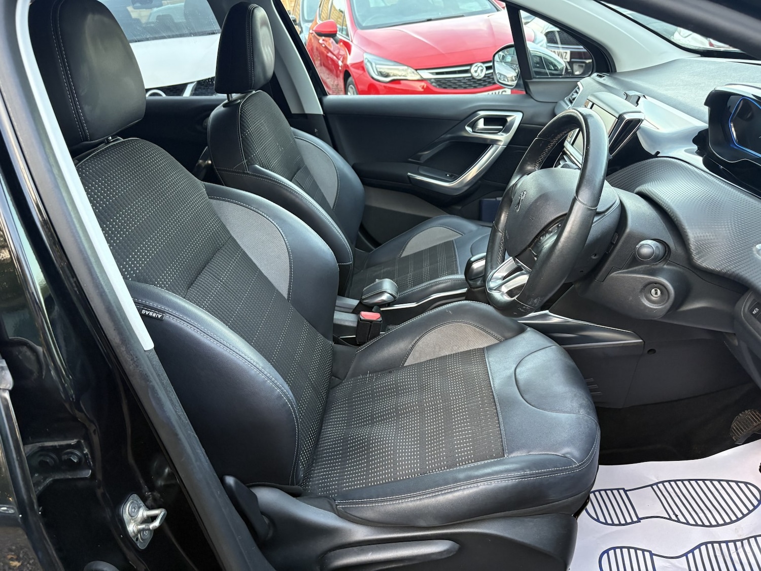 Used Peugeot 2008 2014 for sale - 76421900: Photo 18