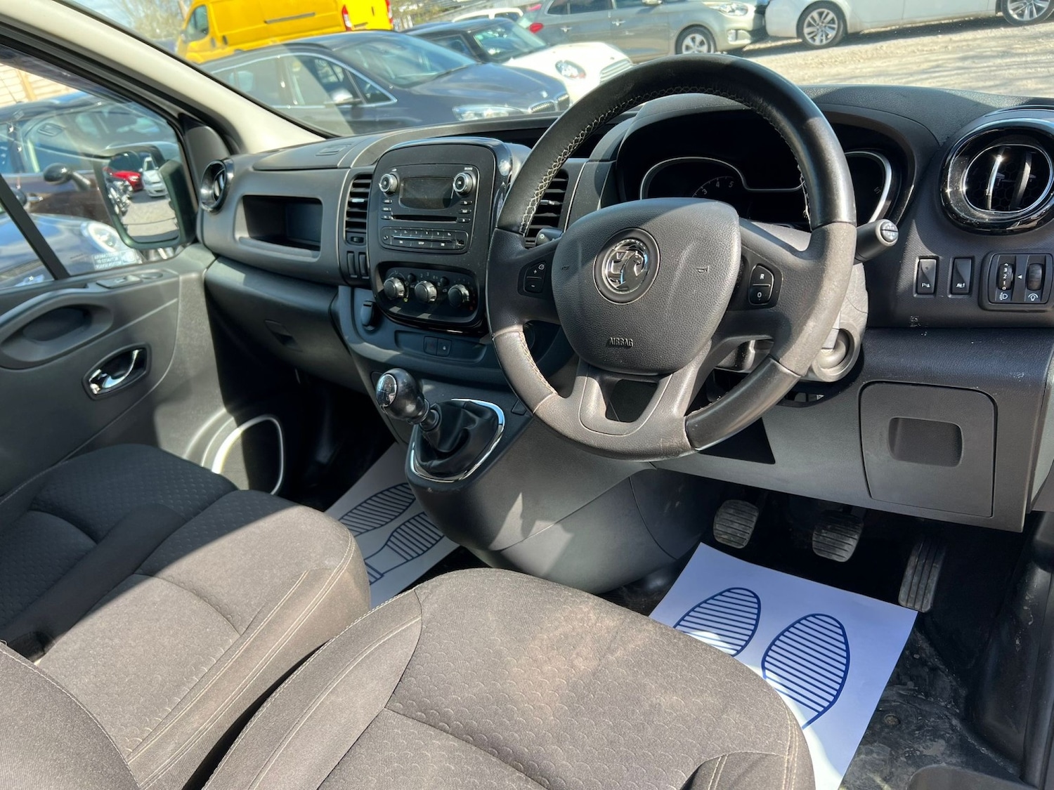 Used Vauxhall Vivaro 2017 for sale - 78090679: Photo 13